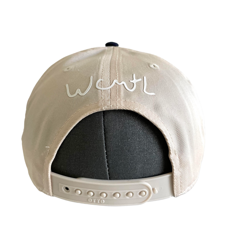 
                  
                    Load image into Gallery viewer, WCMTL Art Studio LA -Beige &amp;amp; Navy - La Casquette Classique
                  
                